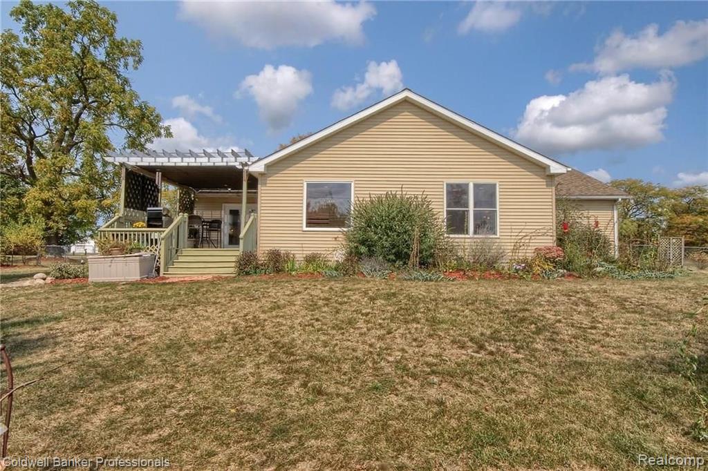 47097 Bemis Road Belleville, MI 48111 - Photo 32 of 34