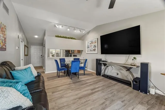 $319,500 | 2031 Pine Isle Lane, Unit 2031, Naples, FL 34112