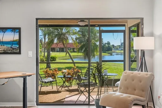 $319,500 | 2031 Pine Isle Lane, Unit 2031, Naples, FL 34112