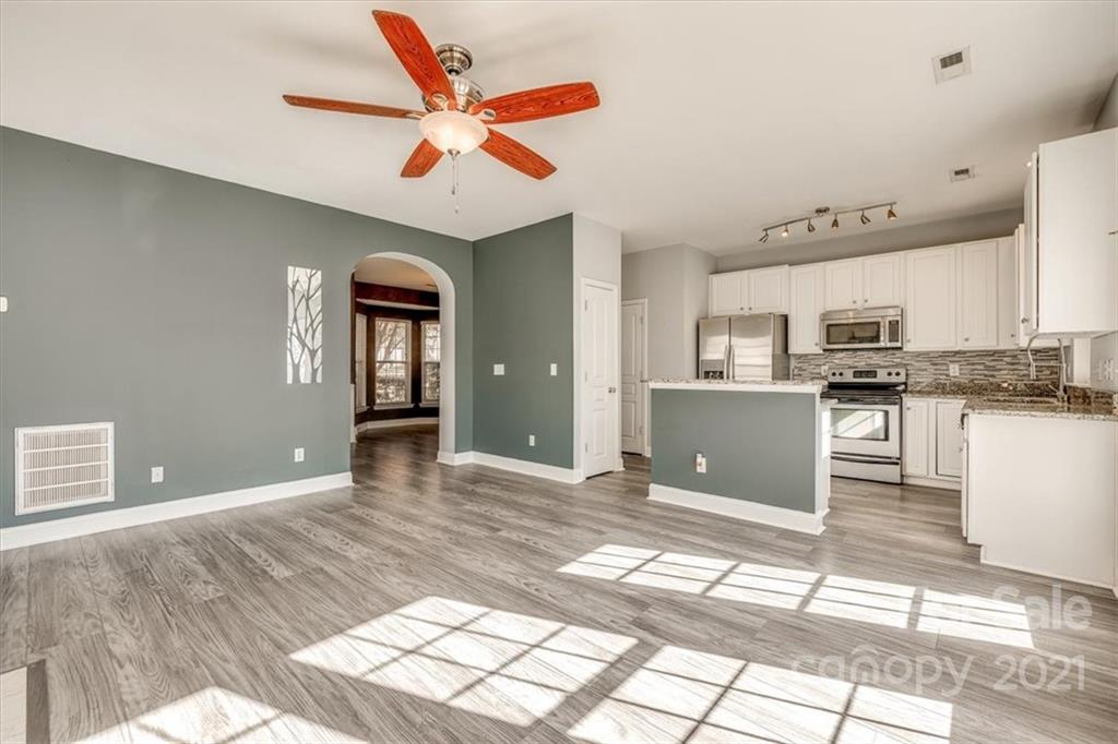 2913 Sedona Place Fort Mill, SC 29708 - Photo 7 of 31 Gallery Image 7