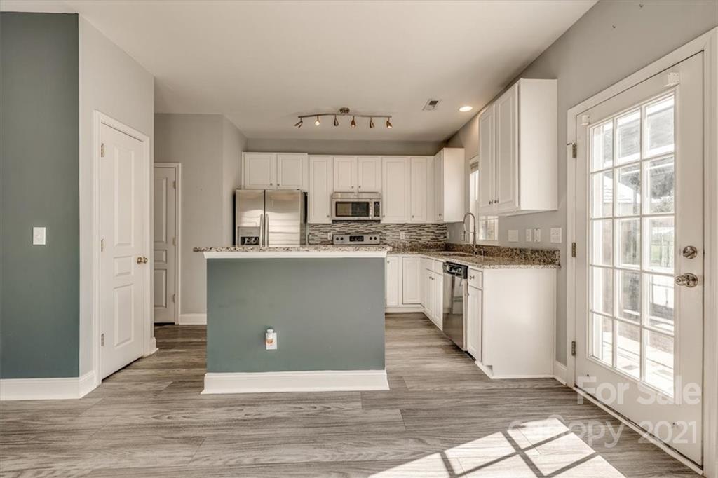 2913 Sedona Place Fort Mill, SC 29708 - Photo 10 of 31 Gallery Image 10