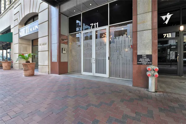 $4,450 | 711 Main Street, Unit PH 1003, Houston, TX 77002