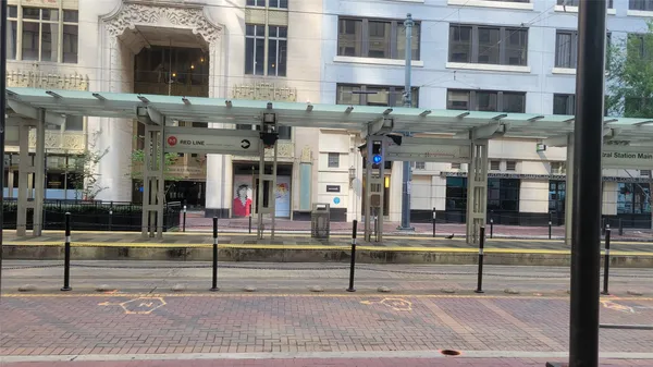 $4,450 | 711 Main Street, Unit PH 1003, Houston, TX 77002