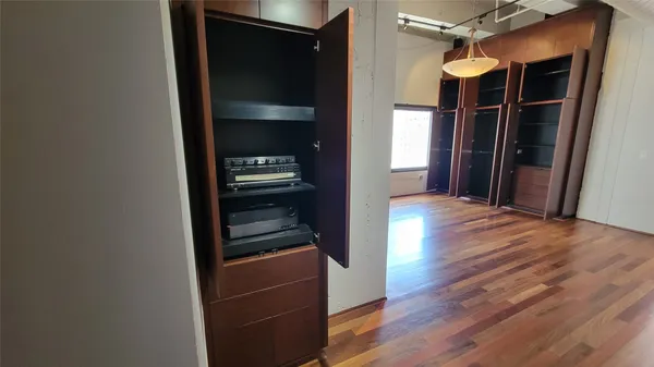 a view of a walk in closet