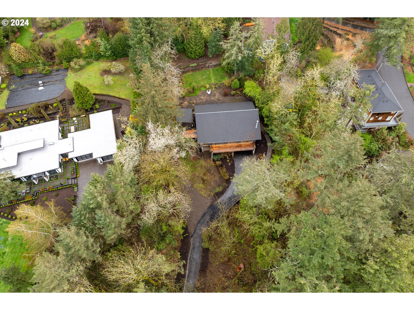 3730 Southwest Shattuck Road Portland, OR 97221 - Photo 35 of 44 a bird view of house and green space