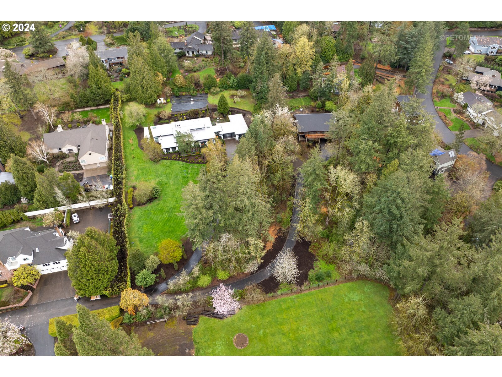 3730 Southwest Shattuck Road Portland, OR 97221 - Photo 39 of 44 a view of a house with a outdoor space
