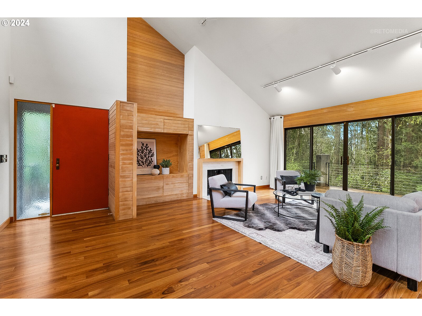 3730 Southwest Shattuck Road Portland, OR 97221 - Photo 5 of 44 a living room with furniture large window and wooden floor