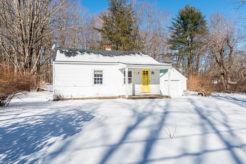 1581 East Manchester Road Manchester, VT 05255 - Photo 1 of 17 Gallery Image 1
