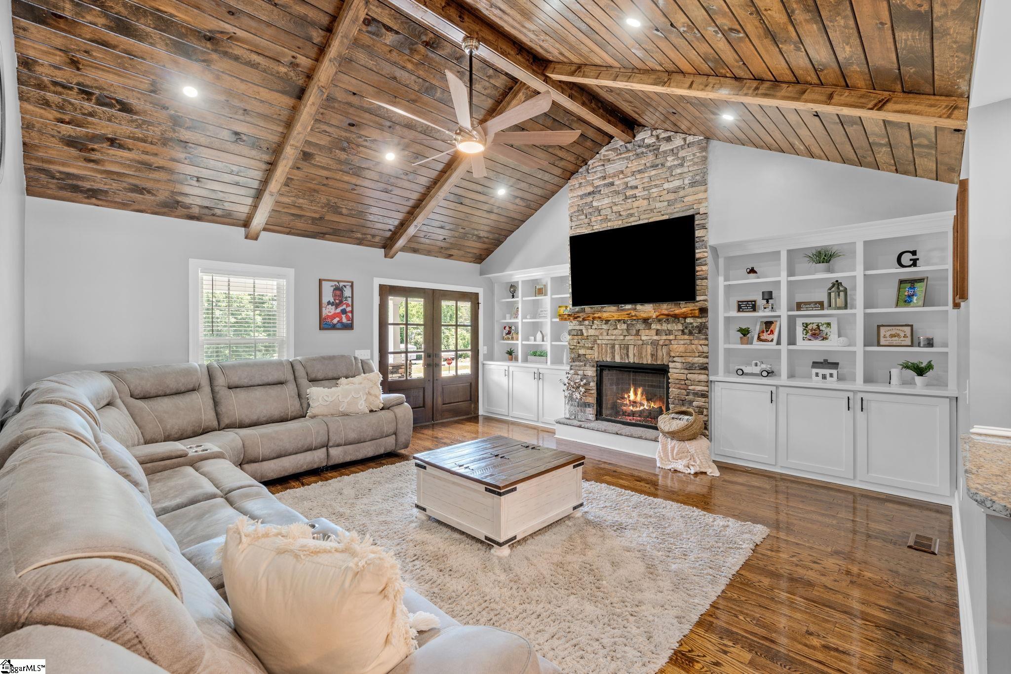 102 Ginko Ridge Pickens, SC 29671 - Photo 6 of 32