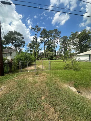 $99,999 | 8213 Flintridge Drive, Houston, TX 77028