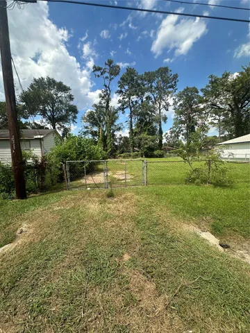 $99,999 | 8213 Flintridge Drive, Houston, TX 77028