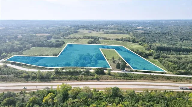 $1,253,000 | East 147th Street, Grandview, MO 64030