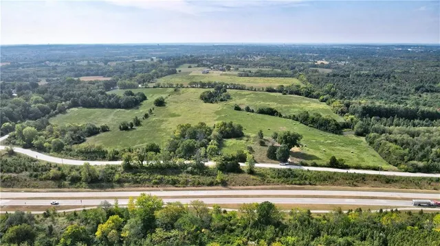 $1,253,000 | East 147th Street, Grandview, MO 64030