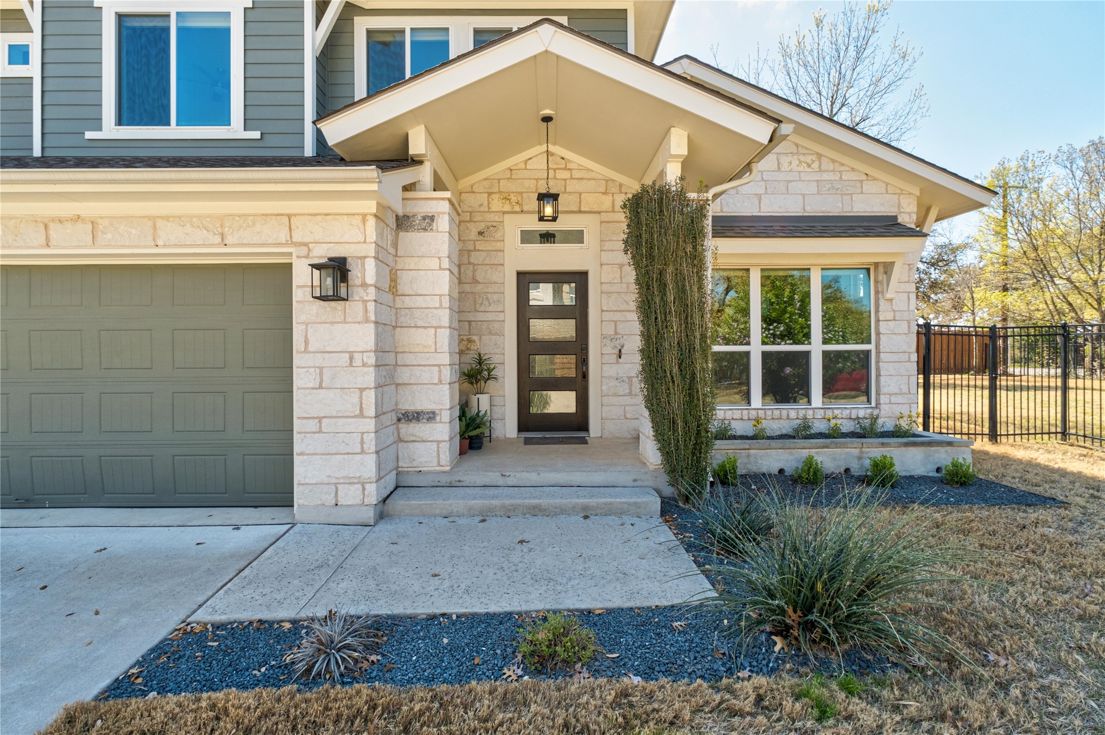 7207 Albert Road Austin, TX 78745 - Photo 2 of 34