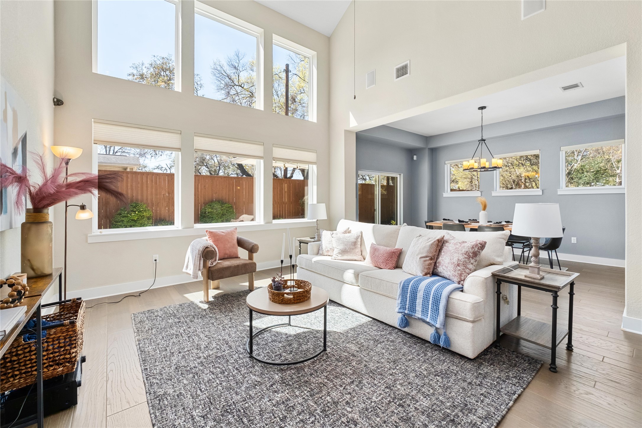 7207 Albert Road Austin, TX 78745 - Photo 5 of 34