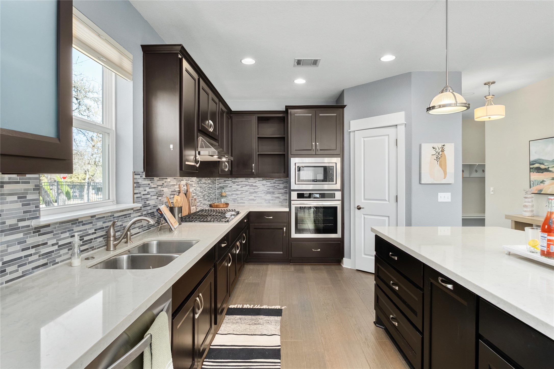 7207 Albert Road Austin, TX 78745 - Photo 9 of 34