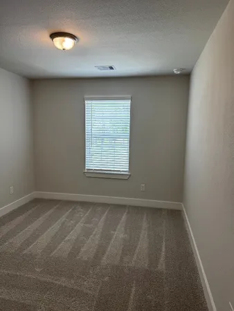 $2,900 | 359 Twin Lakes Boulevard West, West Columbia, TX 77486