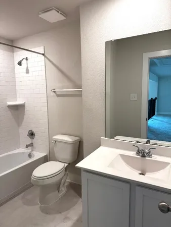 $2,900 | 359 Twin Lakes Boulevard West, West Columbia, TX 77486