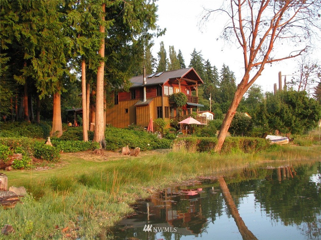 15777 Virginia Point Road Northeast Poulsbo, WA 98370 - Photo 2 of 17 Gallery Image 2