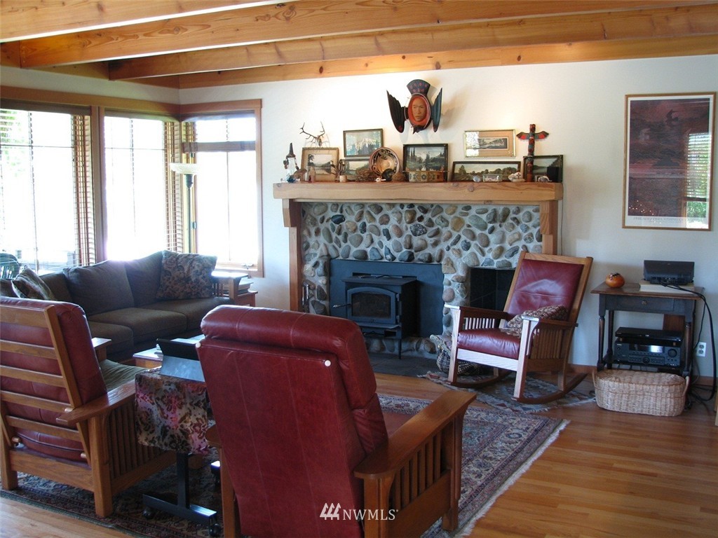 15777 Virginia Point Road Northeast Poulsbo, WA 98370 - Photo 12 of 17 Gallery Image 12