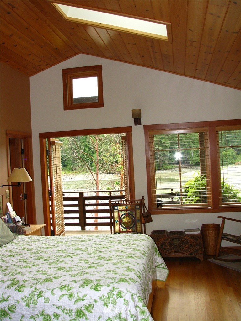 15777 Virginia Point Road Northeast Poulsbo, WA 98370 - Photo 16 of 17 Gallery Image 16