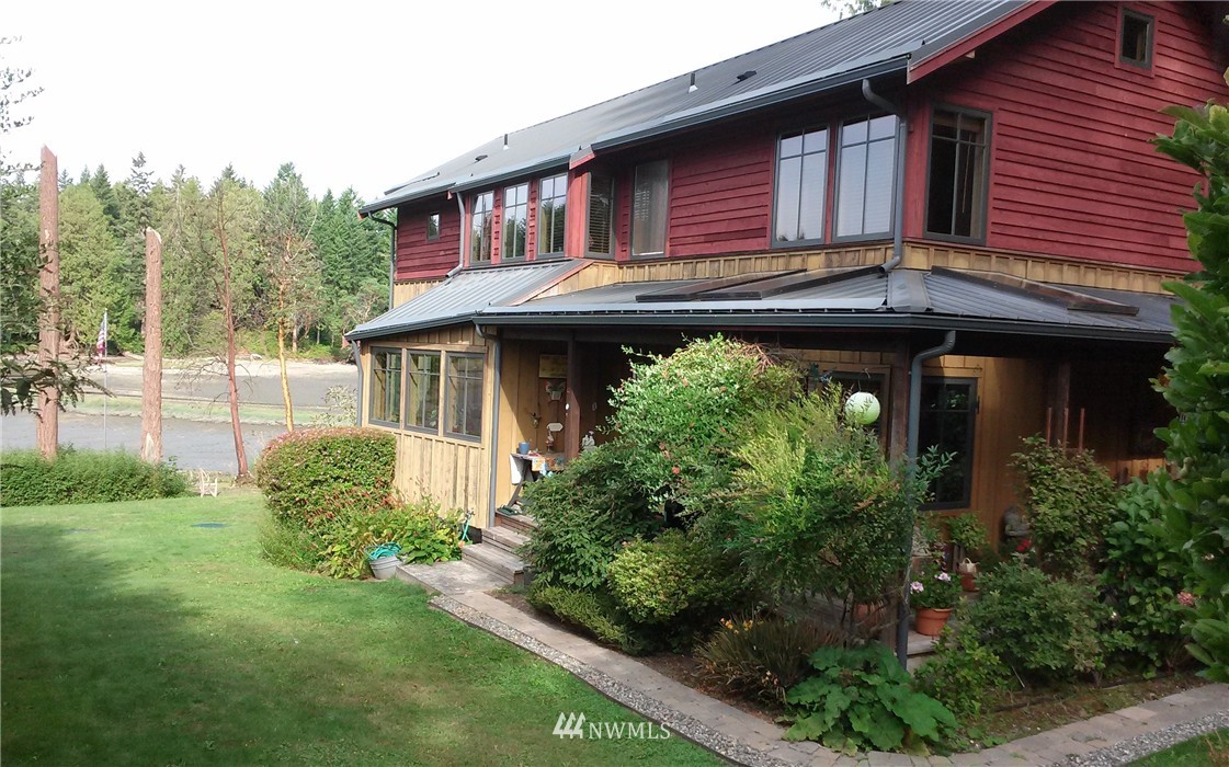 15777 Virginia Point Road Northeast Poulsbo, WA 98370 - Photo 8 of 17 Gallery Image 8
