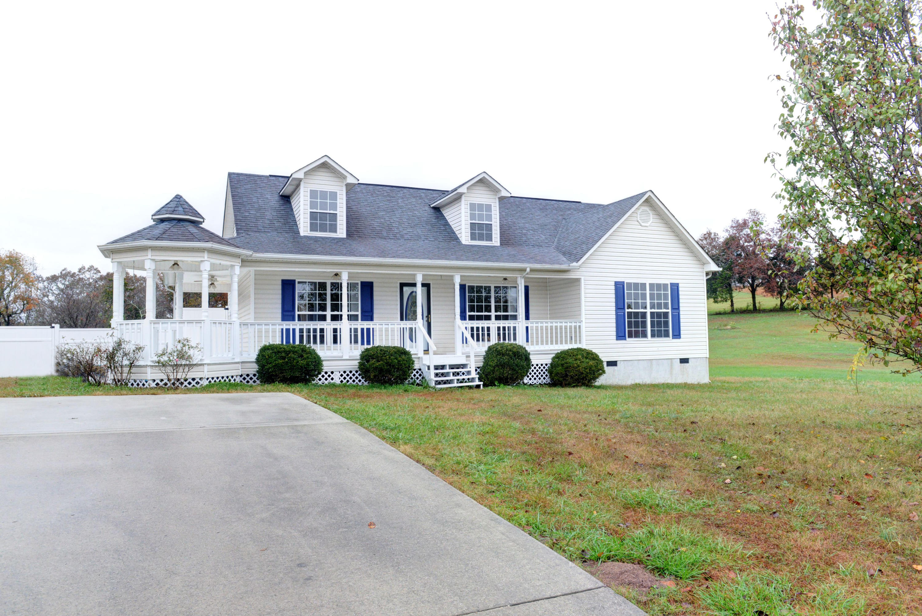 1-219 Oak Hill Front 5