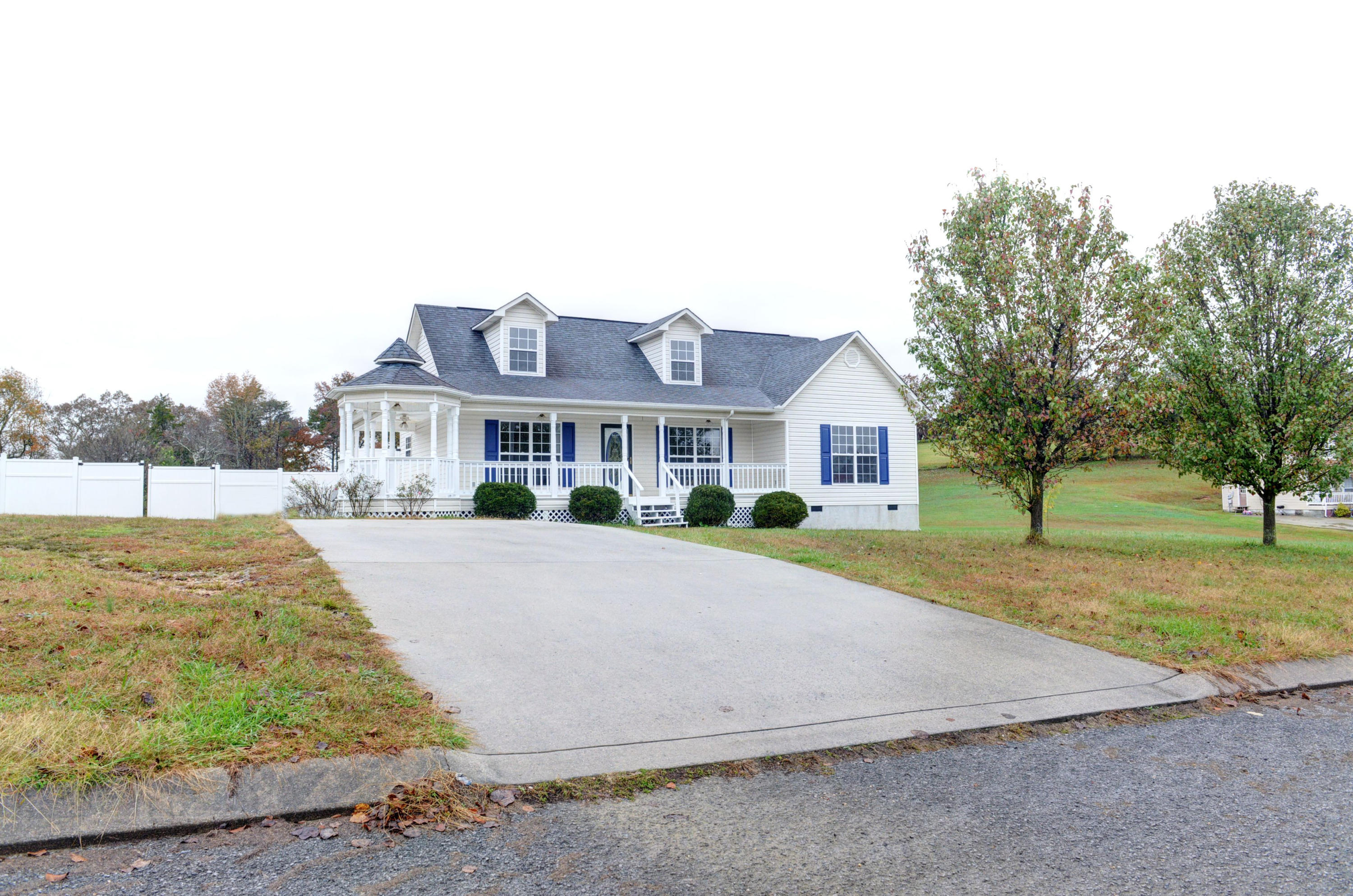 2-219 Oak Hill Front 2