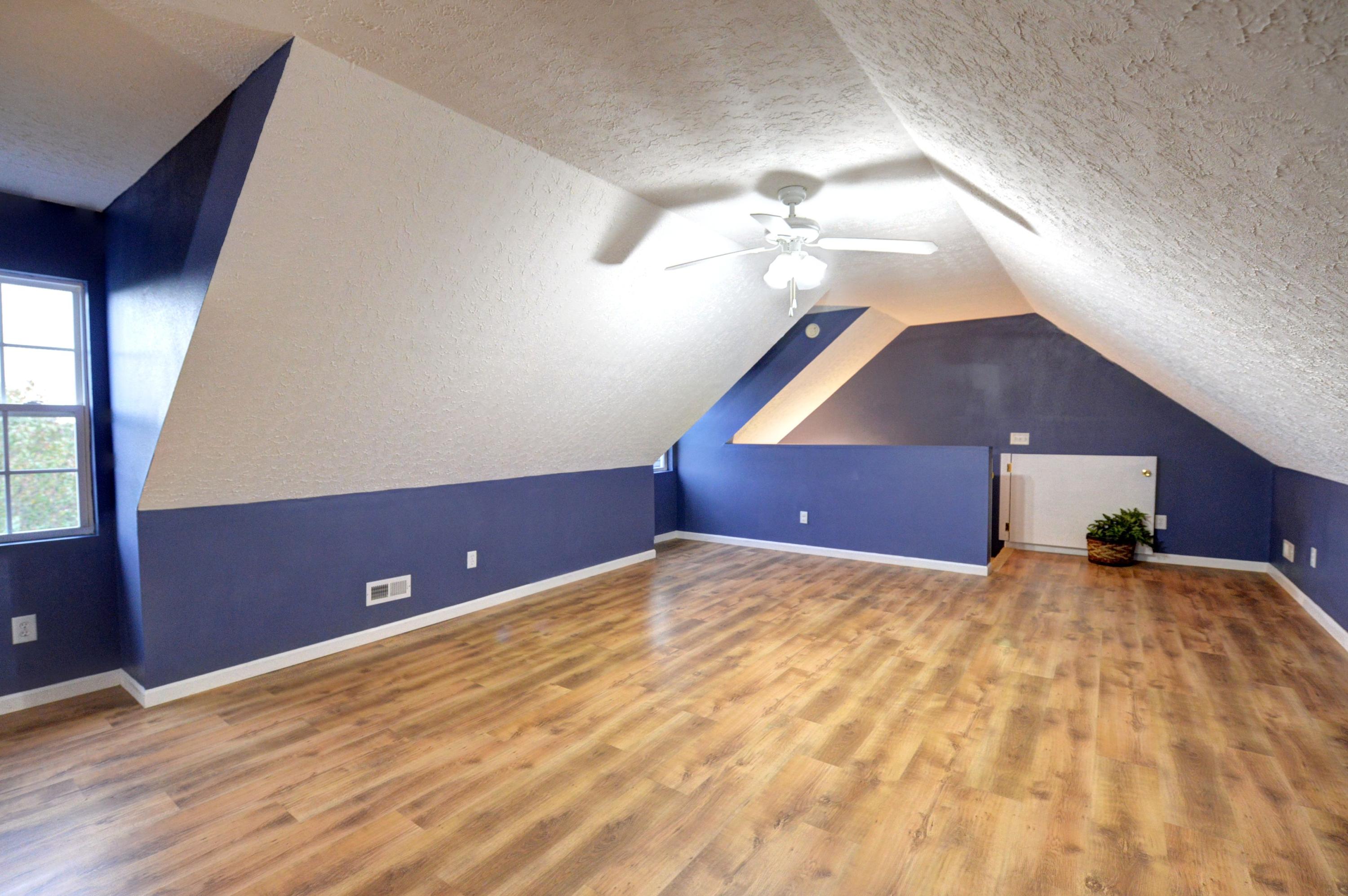 219 Oak Hill Estate Road Dayton, TN 37321 - Photo 25 of 32 25-219 Oak Hill Bonus Room 2