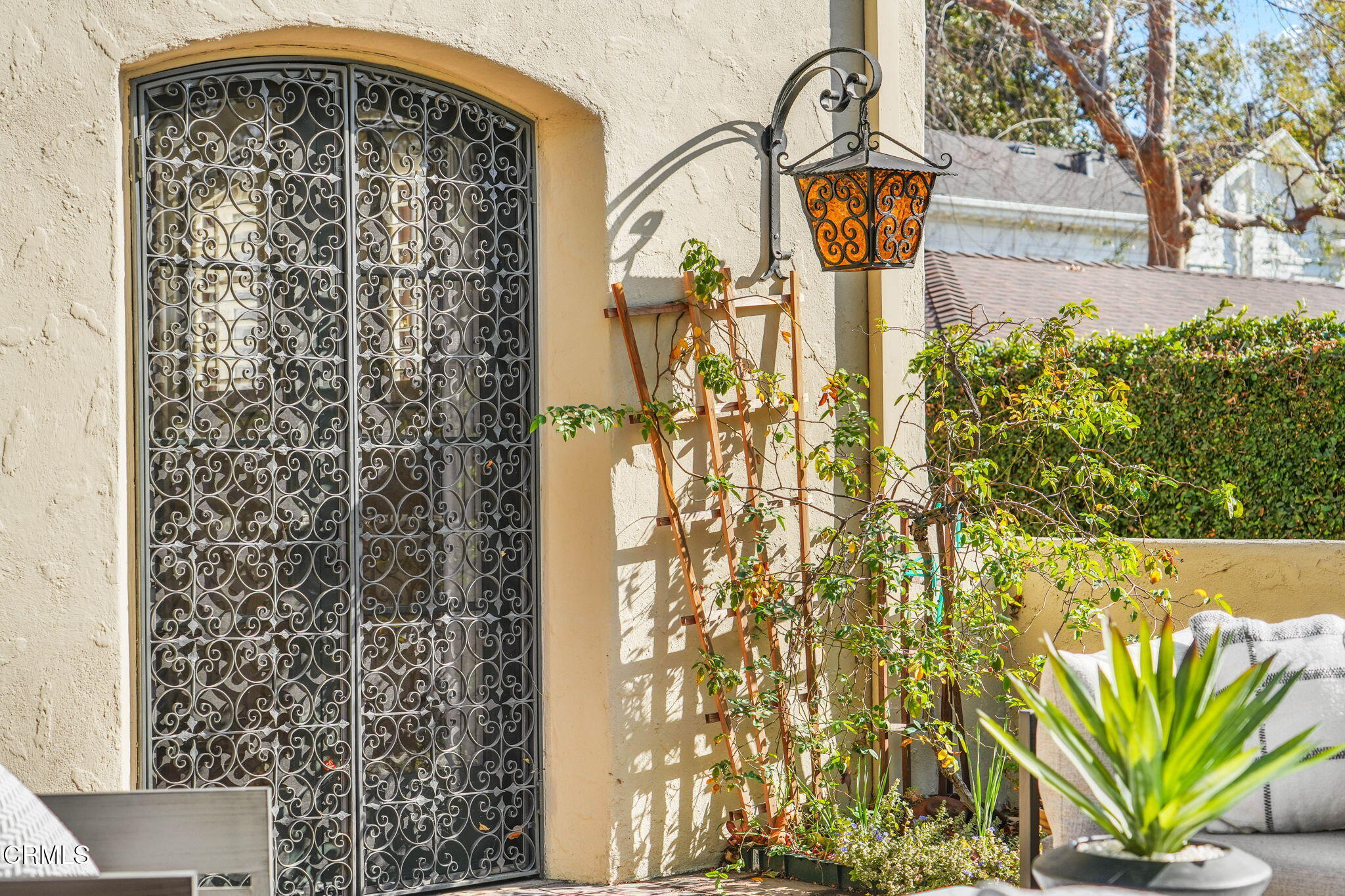 424 Ninita Parkway Pasadena, CA 91106 - Photo 57 of 57 a view of a entryway door with wooden floor