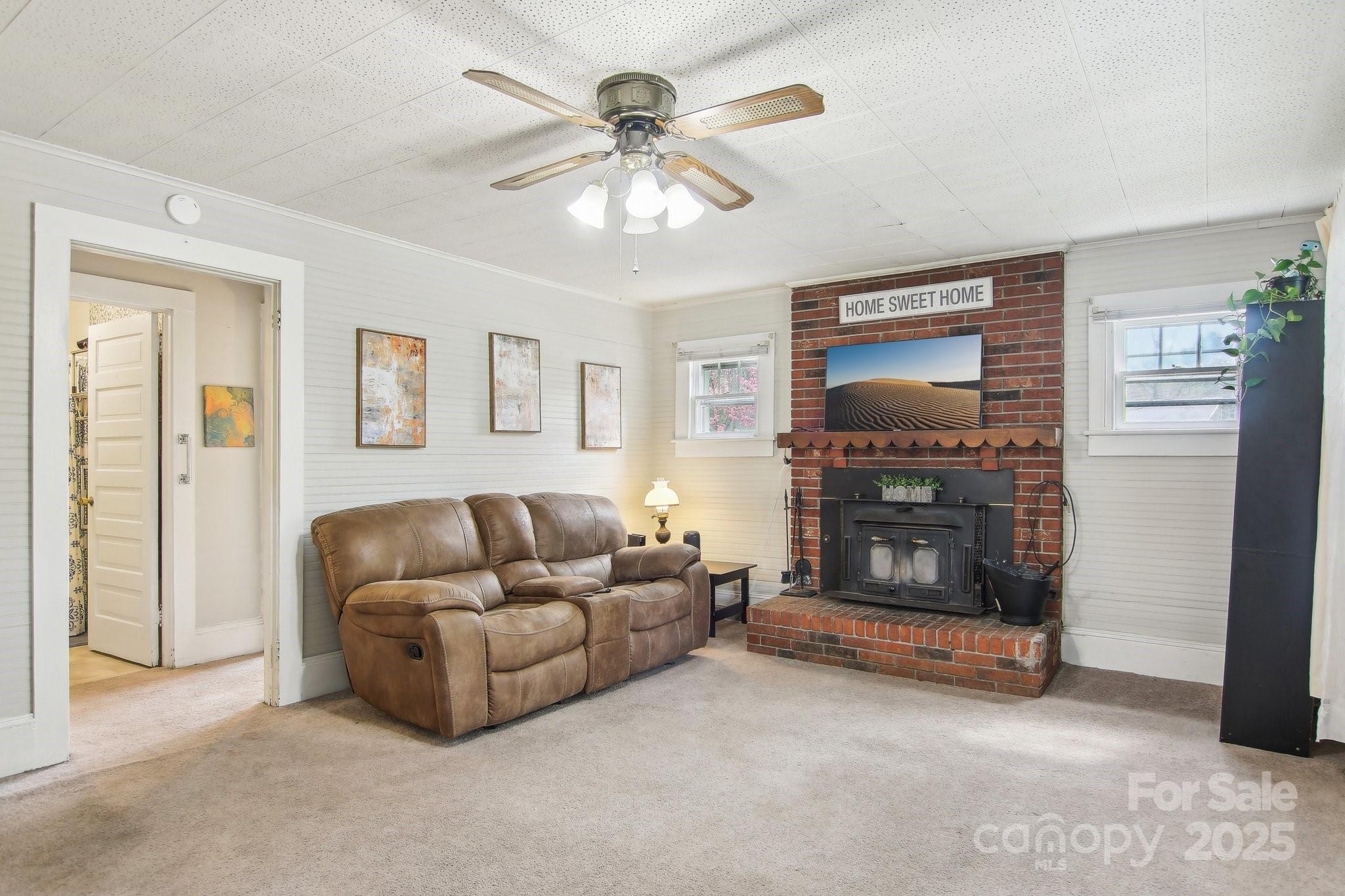 21 Henry Drive Clyde, NC 28721 - Photo 11 of 41