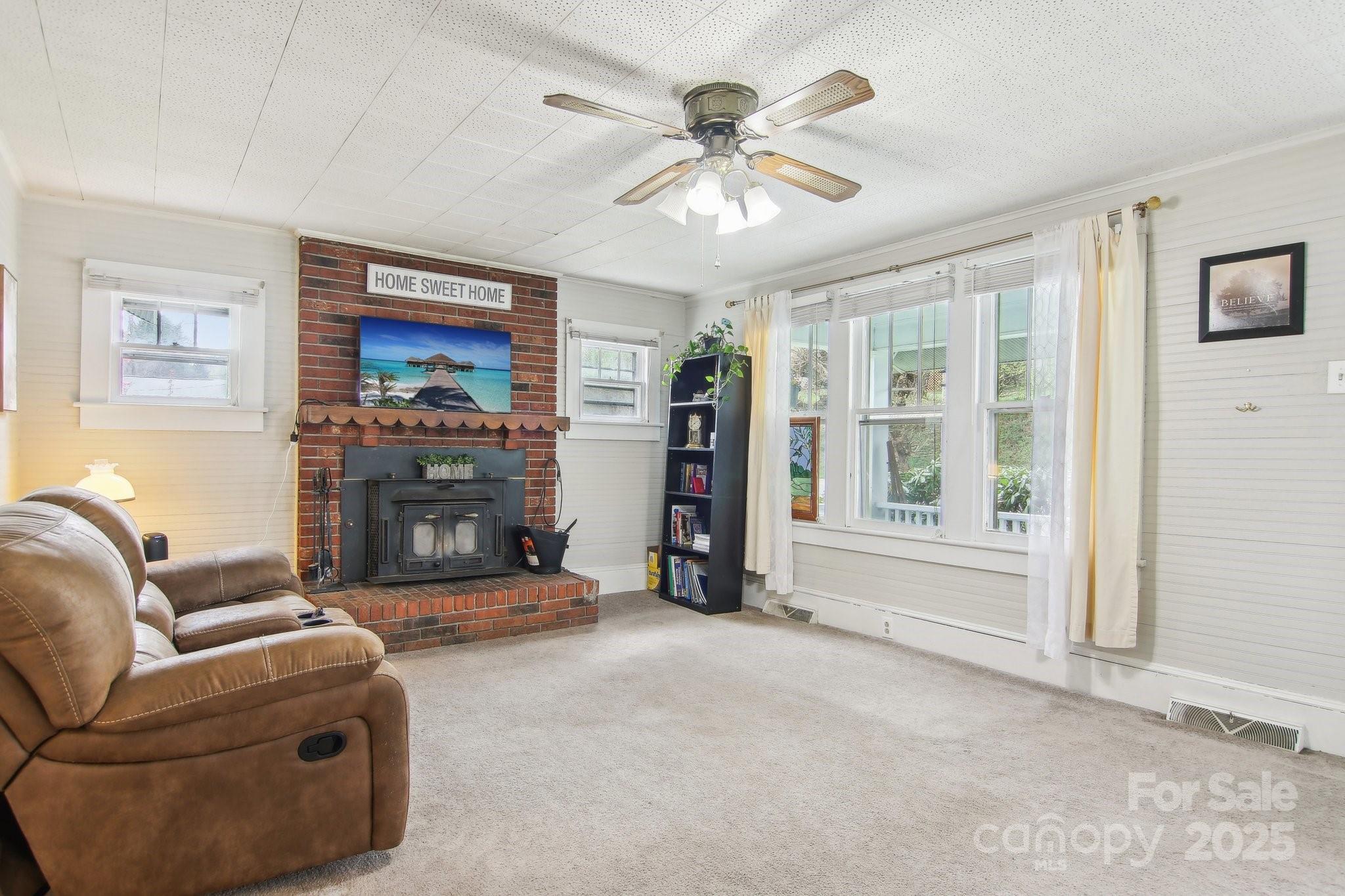 21 Henry Drive Clyde, NC 28721 - Photo 12 of 41