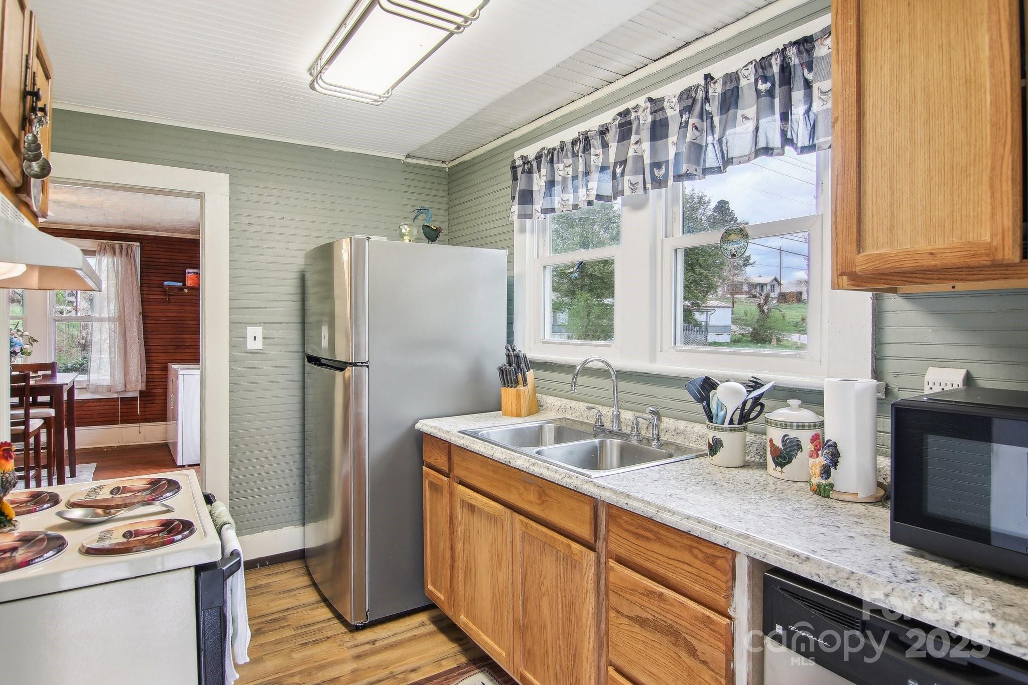 21 Henry Drive Clyde, NC 28721 - Photo 19 of 41