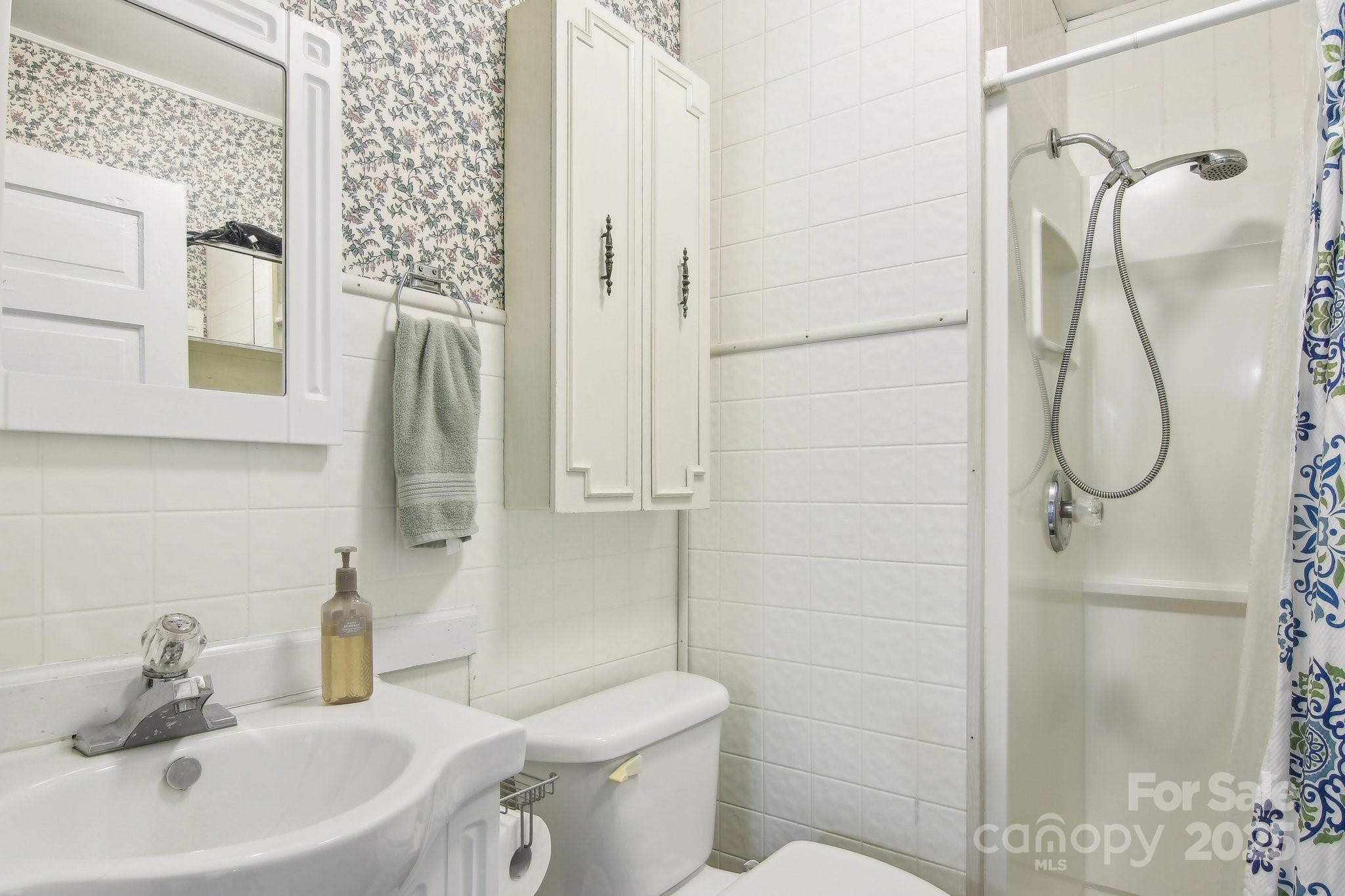 21 Henry Drive Clyde, NC 28721 - Photo 21 of 41