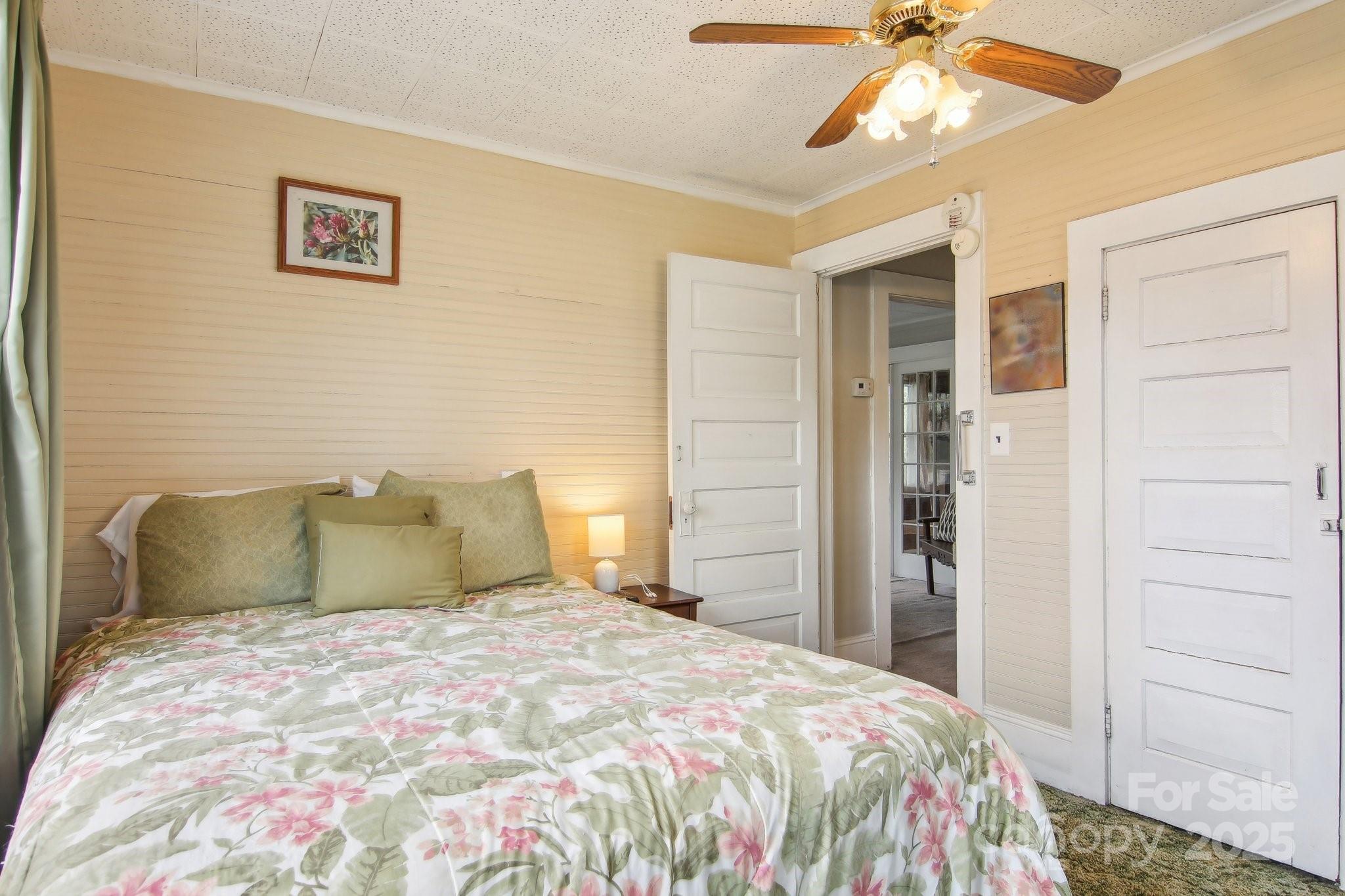 21 Henry Drive Clyde, NC 28721 - Photo 26 of 41