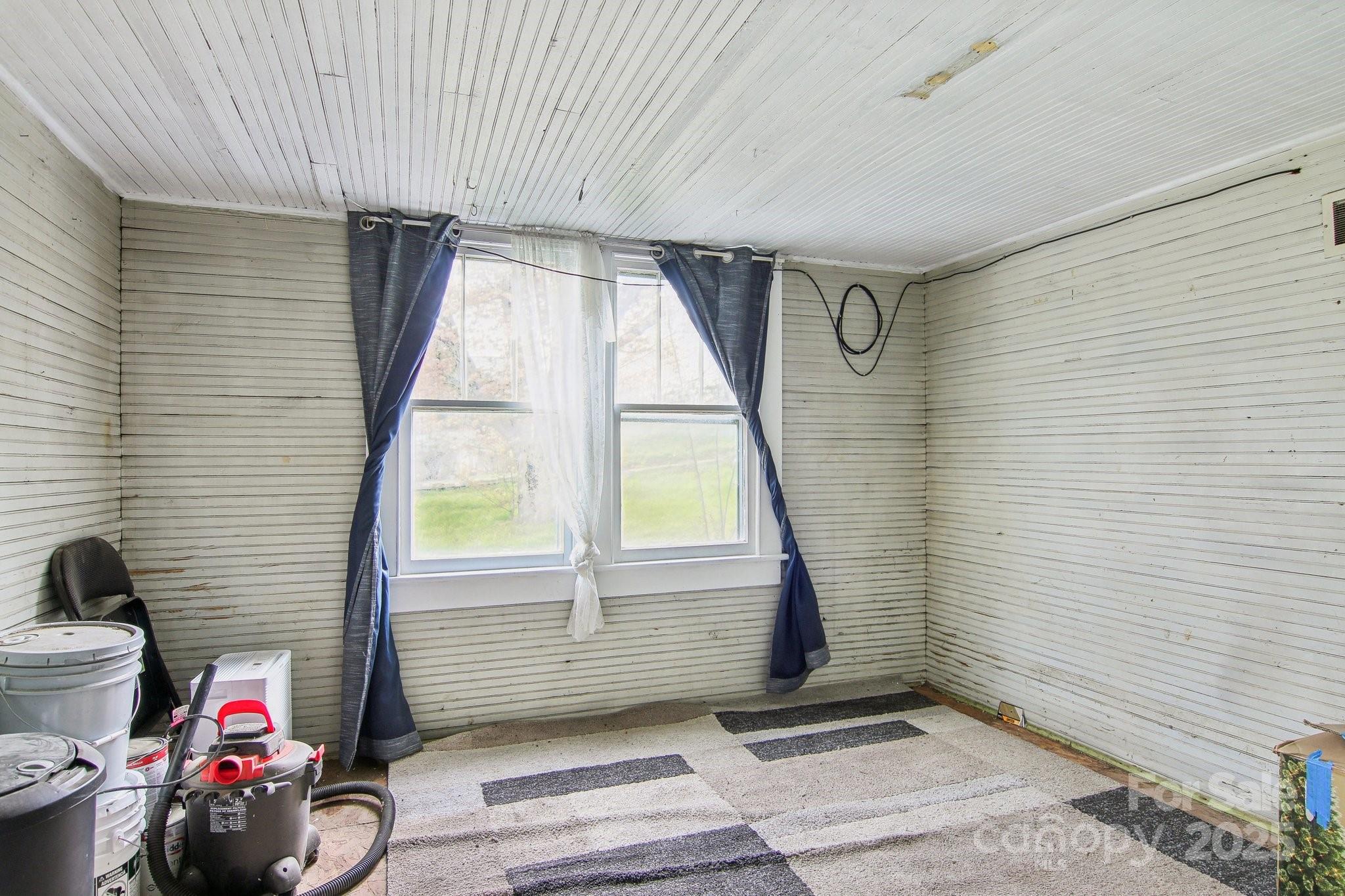 21 Henry Drive Clyde, NC 28721 - Photo 27 of 41