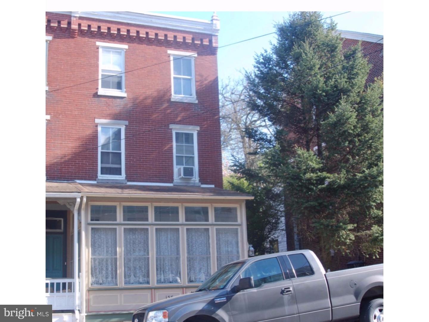 138 Chestnut Street Spring City, PA 19475 - Photo 2 of 13 Exterior Front