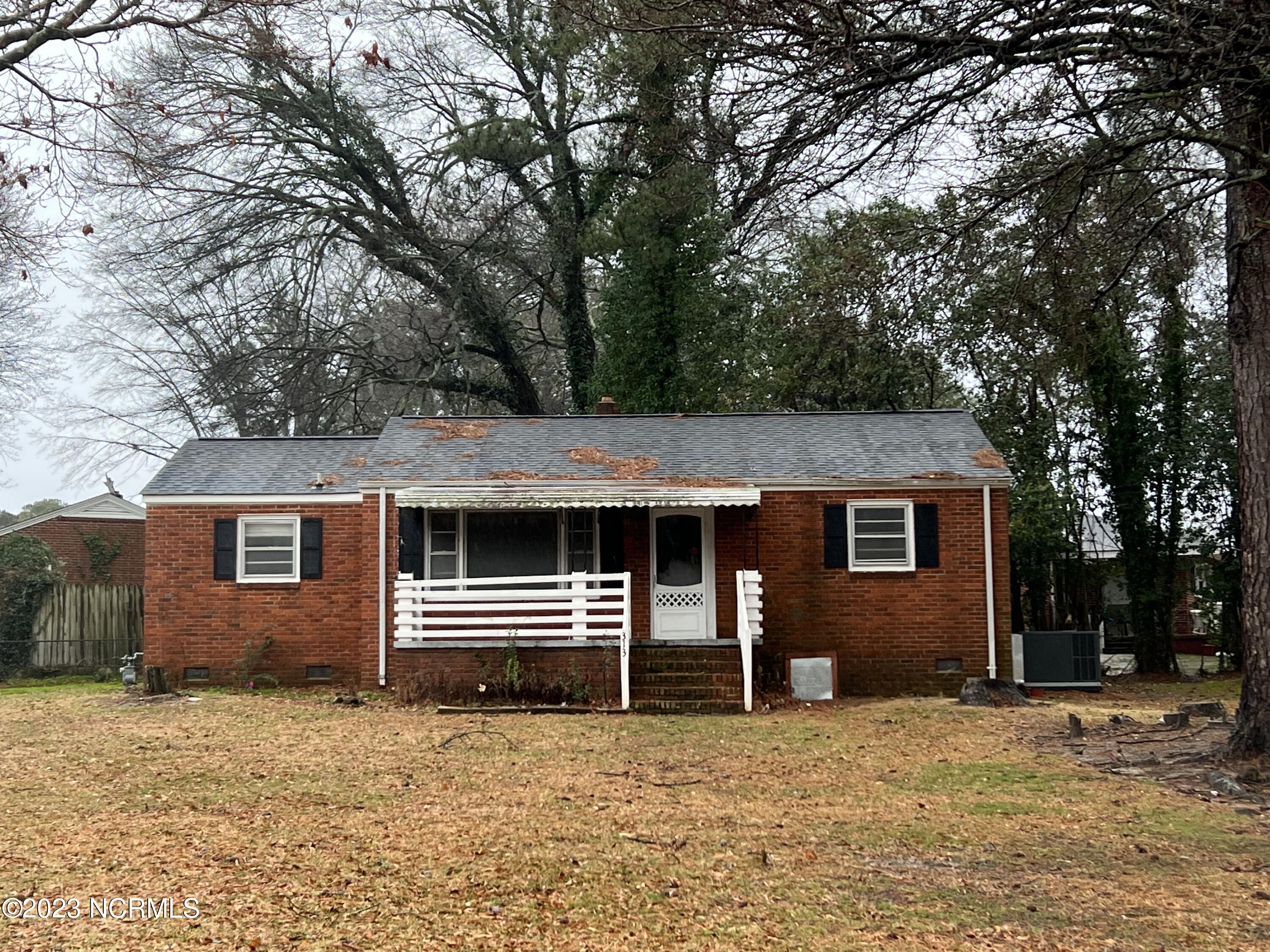 313 Lillian Road West Wilson, NC 27893 - Photo 1 of 8 Front
