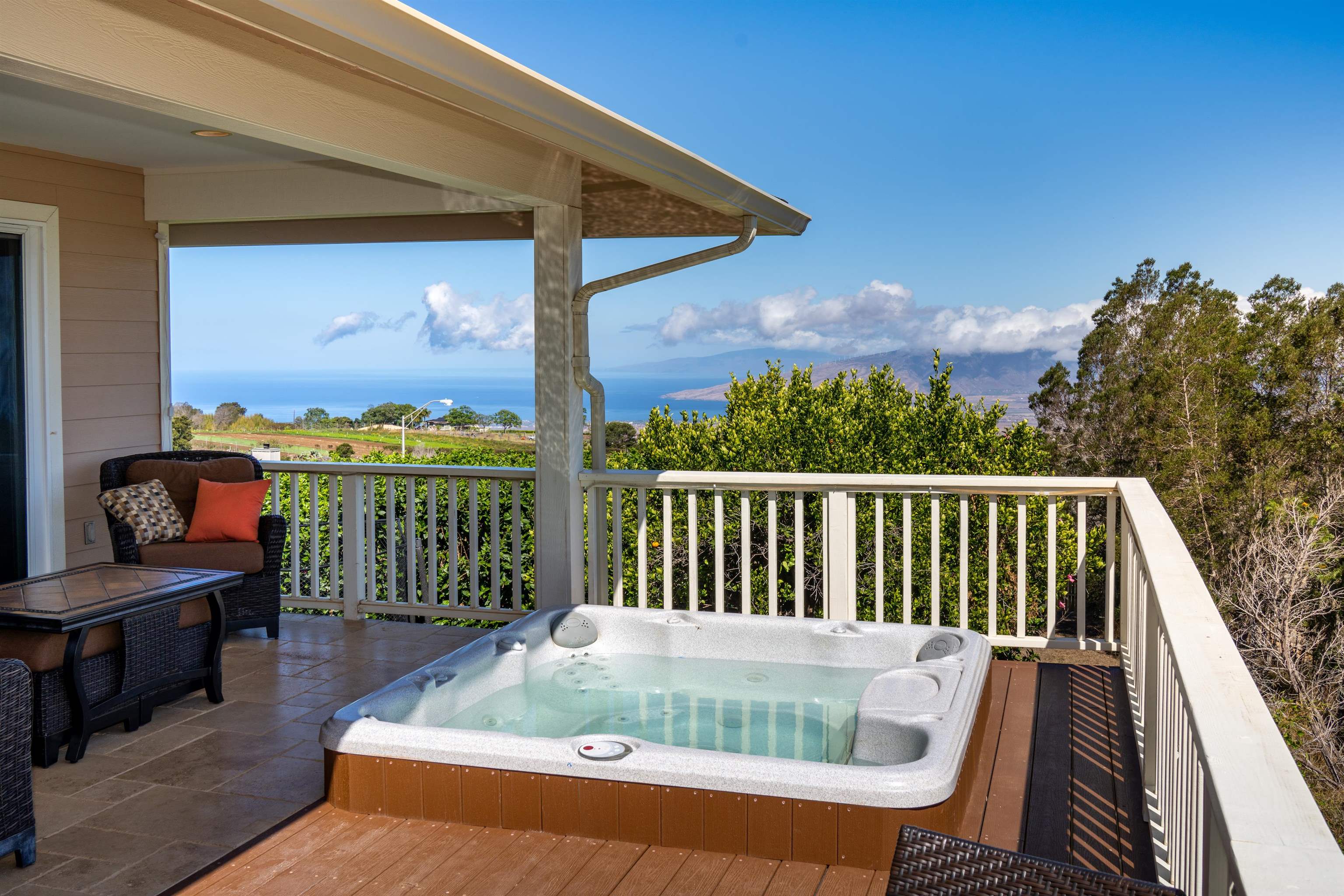 240 Kulamanu Circle Kula, HI 96790 - Photo 26 of 30 a view of balcony with furniture