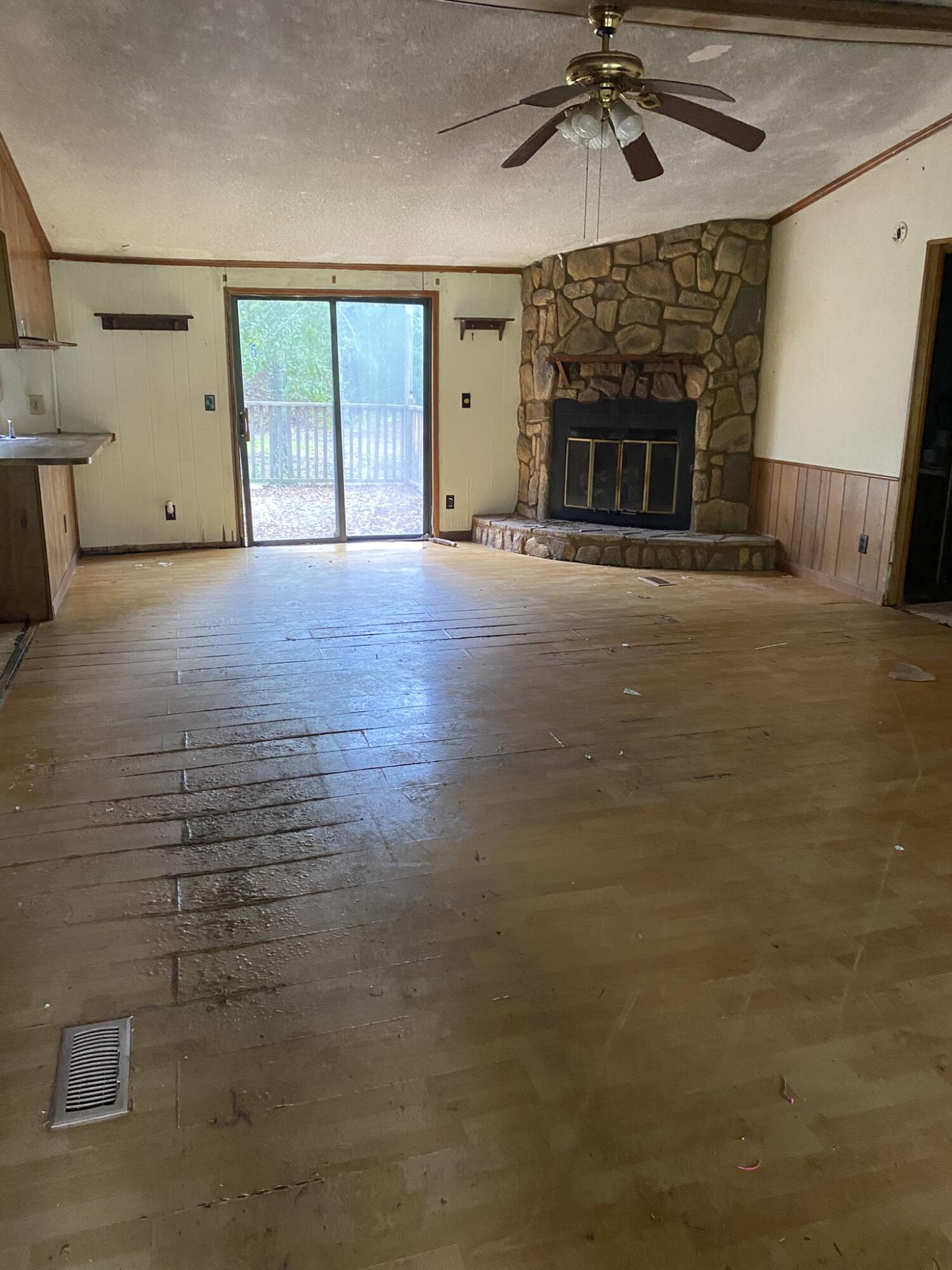 297 Mizell Road Dorchester, SC 29437 - Photo 8 of 14 F6CF2240-1D35-4916-9C8A-951D54A82D2C