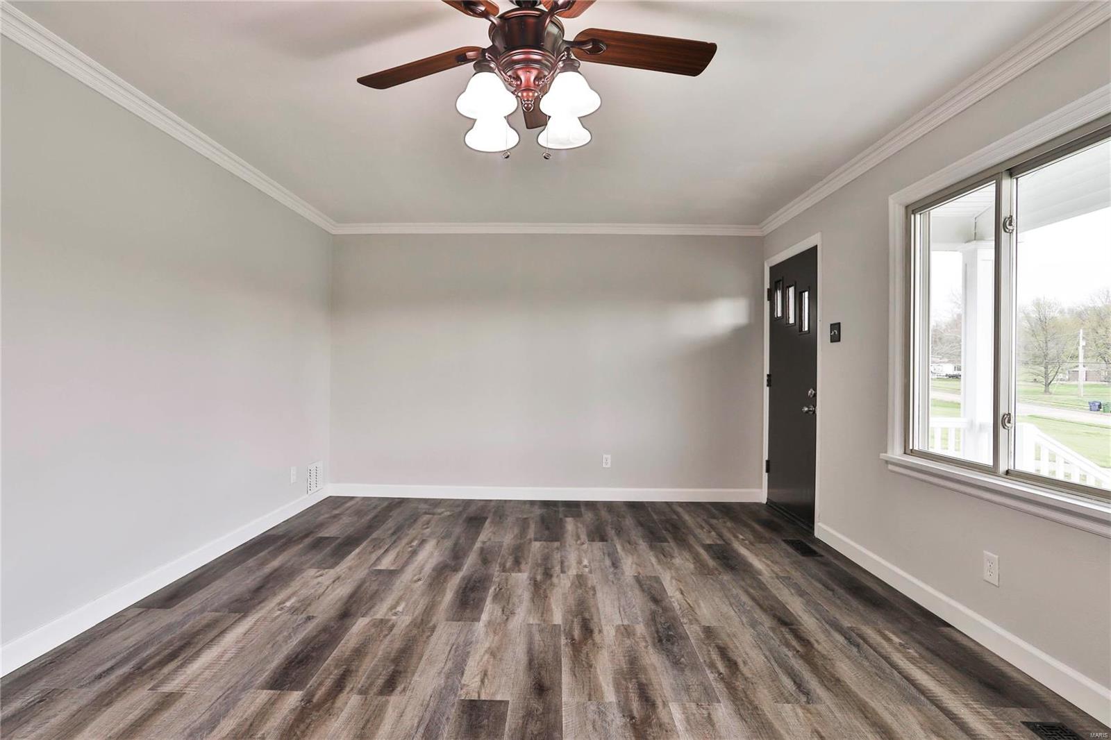 3157 Smiley Road Bridgeton, MO 63044 - Photo 10 of 58 Gallery Image 10