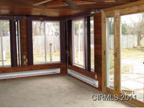 1090 East Charles Road Marion, IN 46952 - Photo 6 of 9