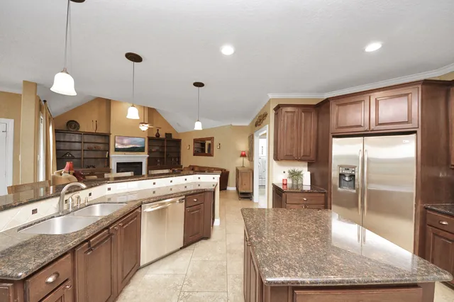 $990,000 | 2818 Palmetto Bend, Richmond, TX 77406