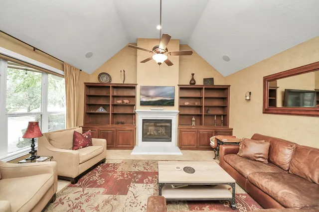 $990,000 | 2818 Palmetto Bend, Richmond, TX 77406