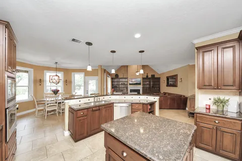 $990,000 | 2818 Palmetto Bend, Richmond, TX 77406