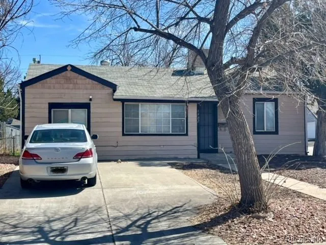 $372,500 | 1902 Kenton Street, Aurora, CO 80010