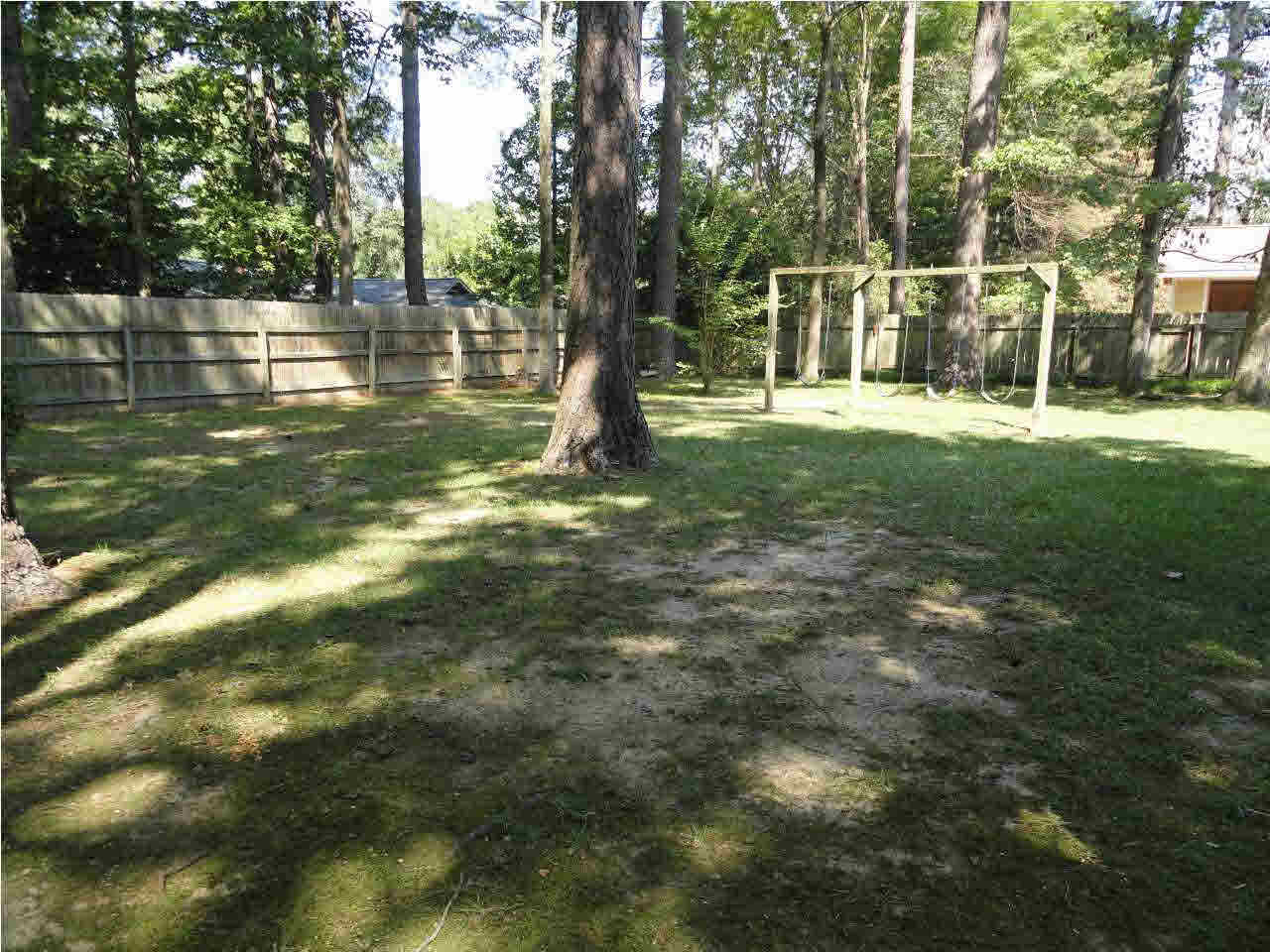 105 Covewood Road Brandon, MS 39047 - Photo 17 of 24 Beautiful backyard!