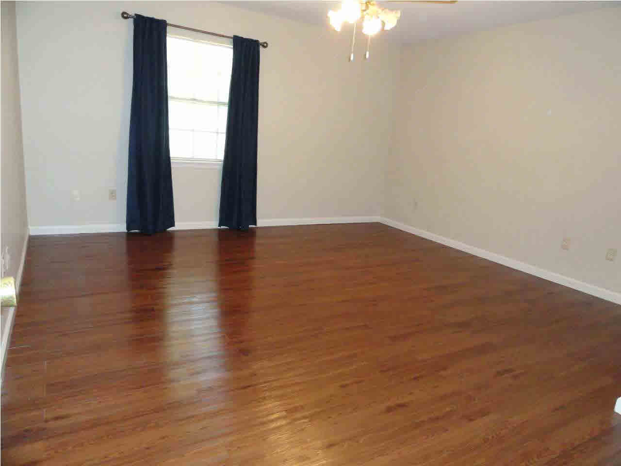105 Covewood Road Brandon, MS 39047 - Photo 10 of 24 Large master bedroom!