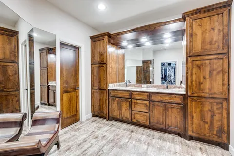 $849,000 | 1922 Burkett Court, Cleburne, TX 76033