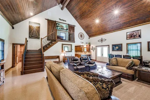 $849,000 | 1922 Burkett Court, Cleburne, TX 76033